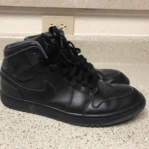 Jordan 1 Retro Mid